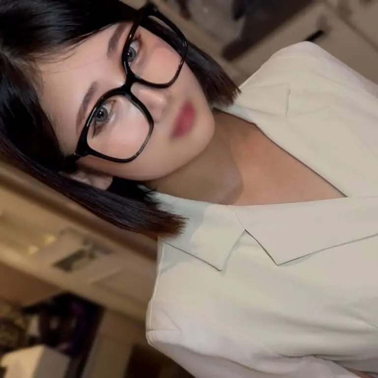 乳秘書！！突くたび波打つデカ神尻！！イキ亂れるおとなしめインテリFカップ美女に大量種付け！！ – FC2電子市場
(HD1080P) (fc4770863)