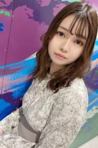 爆乳Gカップ美尻色白グラマラス美body醫.療 事務で働くなおみちゃん。
(HD1080P) (fc4783435)