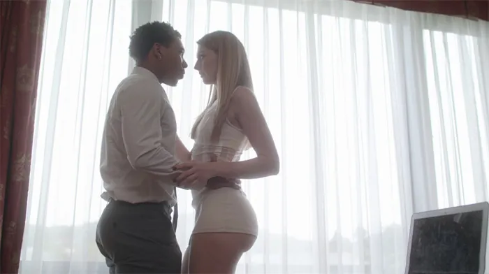 社畜美女が積極的でくるい系！抜群のスタイルと熱帯脂肪族を披露【ラブハンド必見】