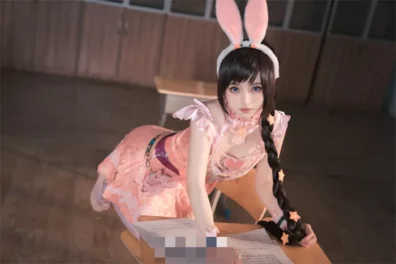 【新人】00年代後半の顔出しモデル美少女がドラゴンボール最萌小悟空COS！ 恥ずかしそうな白虎（ひこう）が跳ねる？ 凸部分も乳首粒も敏感系に特化した露出動画ライブ配信