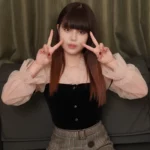 噂のピュア顔黒髪美女21清楚系ミニスカファミレス店員が人生初AVで理性崩壊からの中出し
(HD1080P) (FC2 PPV 4810702)