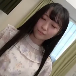 幼稚園の先生になりたいというハタチの女子大生
(HD1080P) (FC2 PPV 4818151)