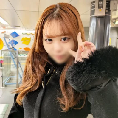輩に言われるがままホテルで生ハメ濃厚セックス！敏感マンコを容赦なく責められちゃう - FC2電子市場
(HD1080P) (FC2 PPV 4869620)