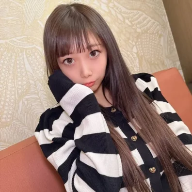 Iカップ爆乳おっぱい美腳れなちゃん 見つめながらのWフェラで暴.発.寸前連続中.出し - FC2電子市場
(HD1080P) (FC2 PPV 4881541)